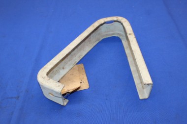 Bumper Mount Blitz 1,9to. front inner left