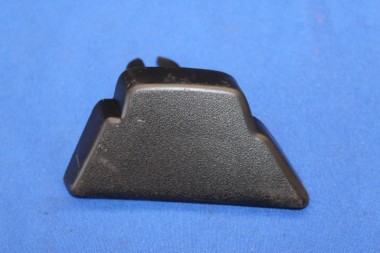 Preview: Kappe für Stossleiste vorn links Commodore C, ab FGST-Nr