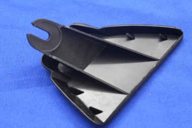 Preview: Kappe Stossleiste vorne rechts Rekord E Berlina ab FGST-Nr