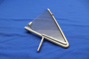 Preview: Drehfenster inkl. Rahmen vorn rechts Rekord C Limousine