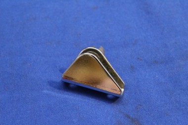 Preview: Bock für Achse Drehfensterverschluss links Rekord A/B, Kadett A/B