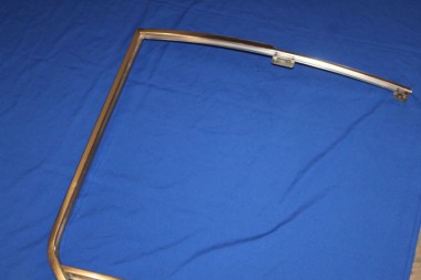 Preview: Chrom-Rahmen Tür- und Drehfenster links Commodore A/Rekord C, 2/3 türig