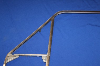 Preview: Chrom-Rahmen Tür- und Drehfenster rechts Commodore A/Rekord C, 2/3 türig