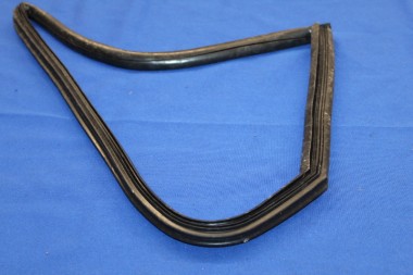 Preview: Gummidichtung festes Fenter hinten links Ascona B 4-trg