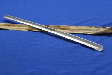 Preview: Chromleiste Türfensterrahmen vorn oben rechts Rekord D 2-trg Limo Luxus