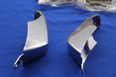 Preview: Chrom-Horn Set Ascona A Limousine hinten, erste Serie