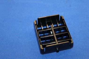 Preview: Drehlamelleneinsatz unten Gehäuse-Mischluftdüse Monza / Senator A, 1. Serie