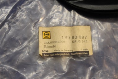 Preview: Blende C-Säule Commododore C / Rekord E Limousine, rechts