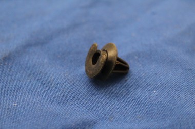 Clips für Innenraumverkleidungen in schwarz