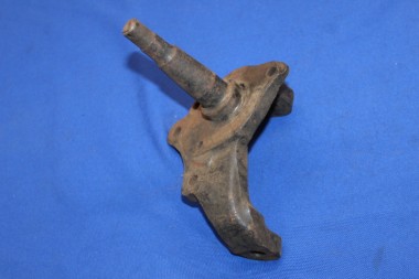 Steering Knuckle Rekord B left