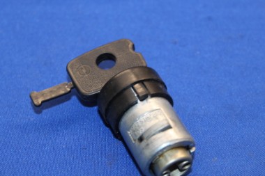 Preview: Lenk - und Zündschloß Ascona / Manta B BIS FGST-Nr, Schließung - J501 - 1000