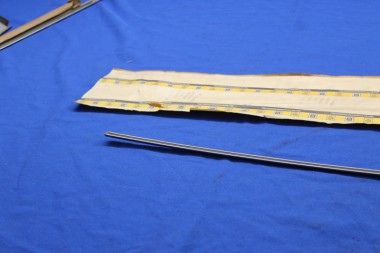 Chromleiste Frontschürze rechts Manta B