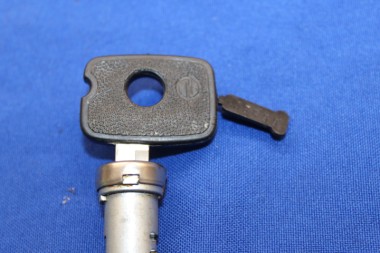 Schliesszylinder Heckklappe Manta B CC