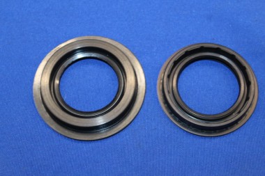 Wheel Bearing Set Kapitän/Admiral/Diplomat/Commodore, front