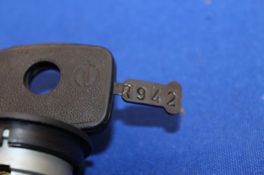 Preview: Lenk - und Zündschloß Rekord E, Commodore C, R-501-1500