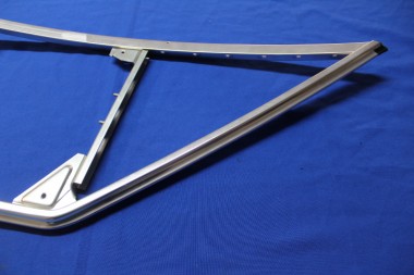 Chrome Frame Door- and Ventilation Window Commodore A Coupe, left