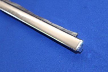 Preview: Chromleiste Türschacht Commodore A / Rekord C, vorn links 2-türig Limo