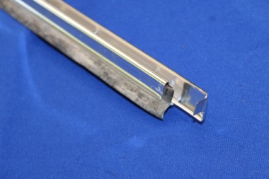 Preview: Chromleiste Türschacht Commodore A / Rekord C, vorn links 2-türig Limo