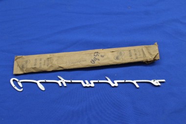 Preview: Schriftzug "Olympia" am Kotflügel für Olympia Rekord 1957