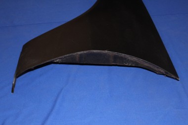 Front Wing left Commodore-B, Rekord D