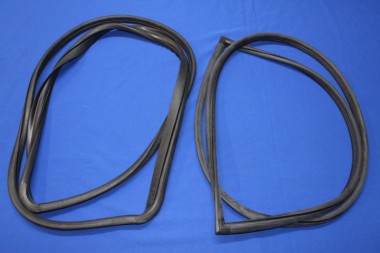 Rubber Seal front/rear Manta A GTE