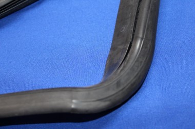 Rubber Seal front/rear Manta A GTE