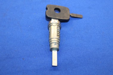 Schliesszylinder Kofferdeckel Senator A, ohne Rückstellfeder