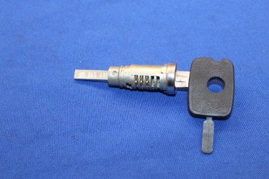Schliesszylinder Kofferdeckel Senator A, ohne Rückstellfeder