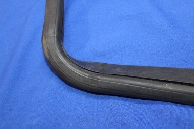 Rubber Seal front/rear Manta A GTE