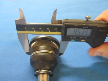 Carrier Joint lower up to  Chassis Number