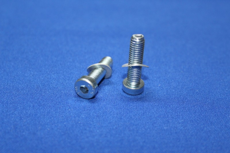 Exhaust Manifold Screw set OHV 1,0 - 1,2