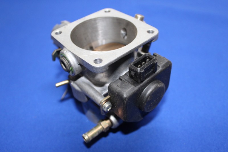 Throttle Body with Switch Manta B 2,0E