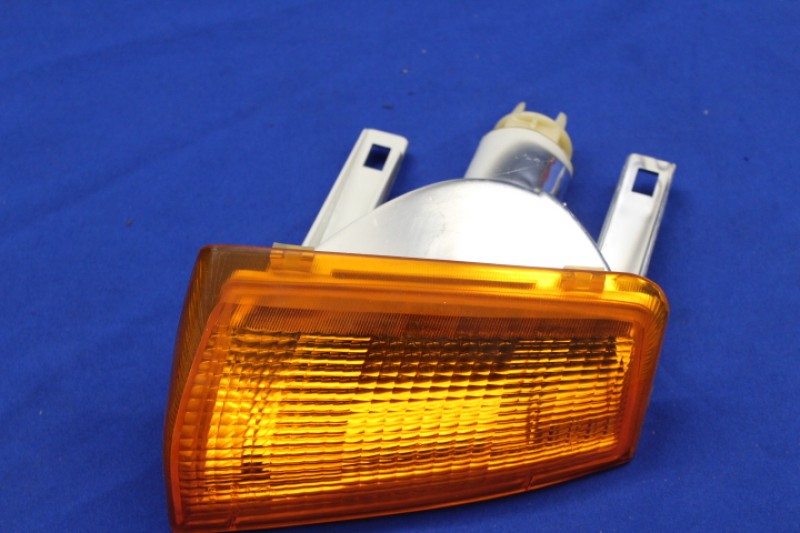 Indicator Rekord E2 right, yellow