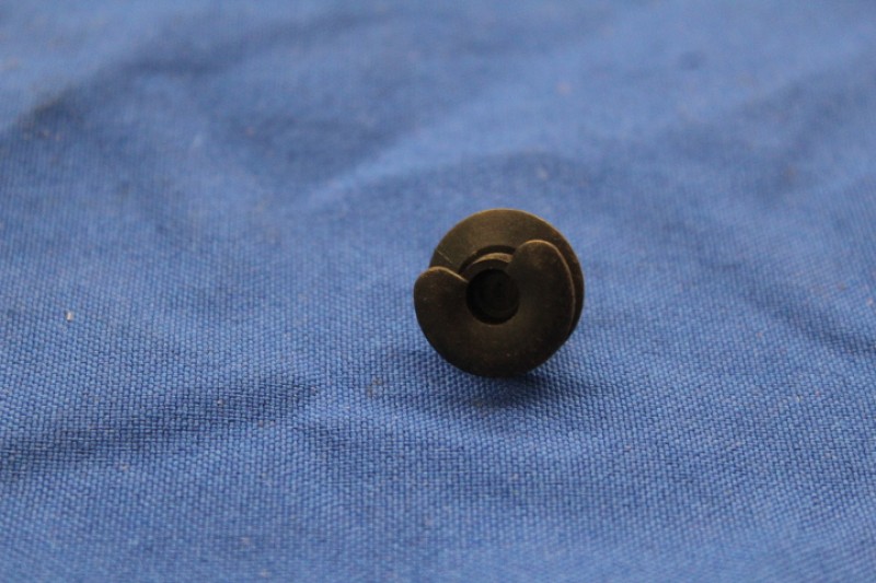 Clips für Innenraumverkleidungen in schwarz