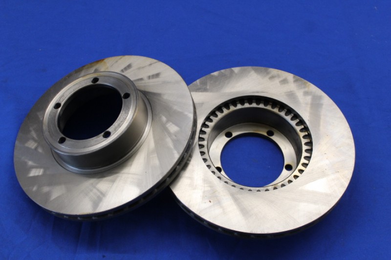 Brake Discs Set for Front Axle ventilated Monza/Senator A, later Chassis-No.