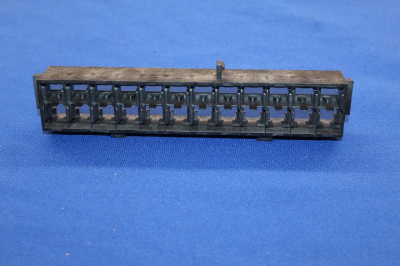 Sicherungsträger Ascona / Manta B, 12-polig