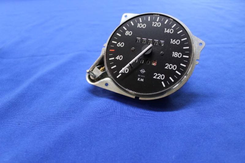 Tachometer Commodore B 220km/h, W=643