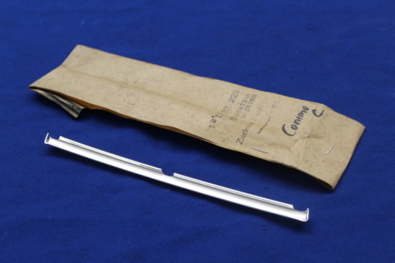 Kühlergrill-Leiste seitlich rechts Commodore C