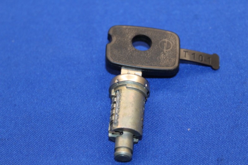 Lock Cylinder Door Commodore B, Rekord D, closing T1-500