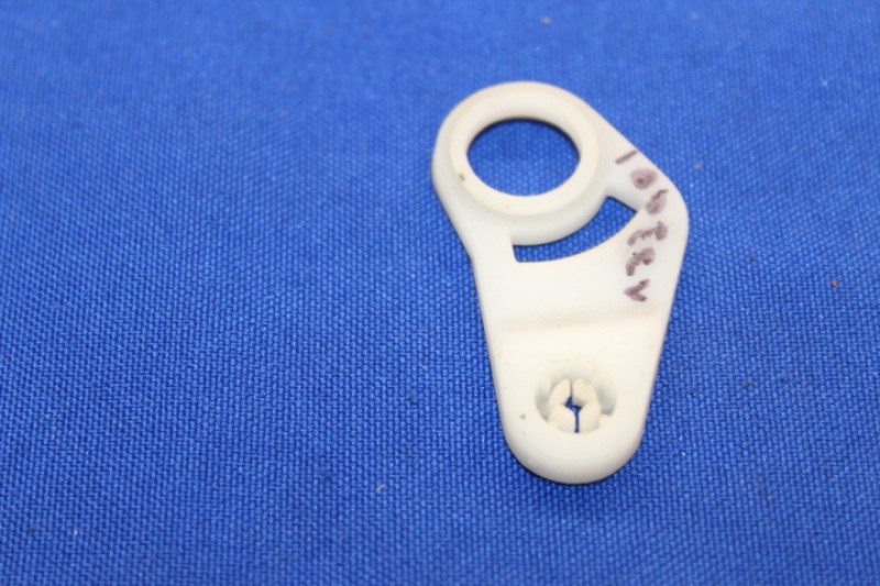 Actuating Tab for Lock Cylindre left Ascona/Manta B, Kadett B, screwed