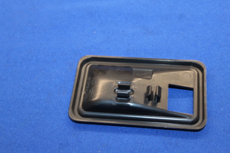 Griffmulde Kadett C bis FGST-Nr, links