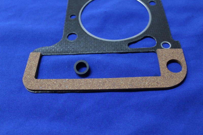 Gasket Set for Engine complete 1,7 + 1.9 up to 1972 (2)