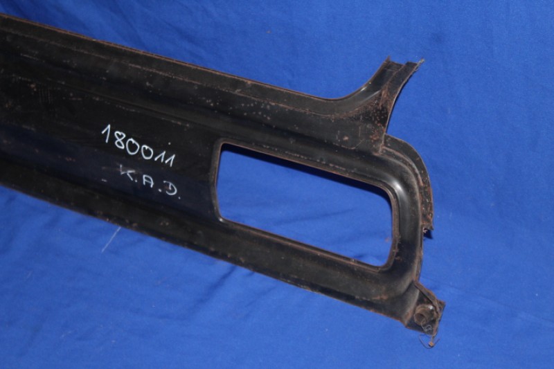 Rückwand oben Kapitän-Admiral-Diplomat A