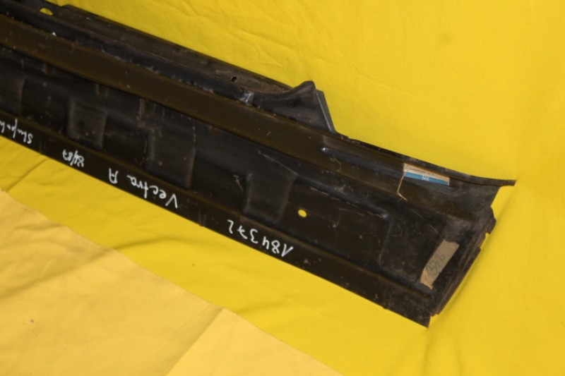 Rückwand unten Vectra A Stufenheck