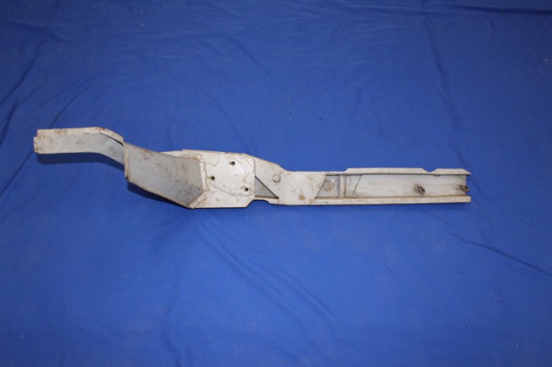 Sidemember Rekord B front left