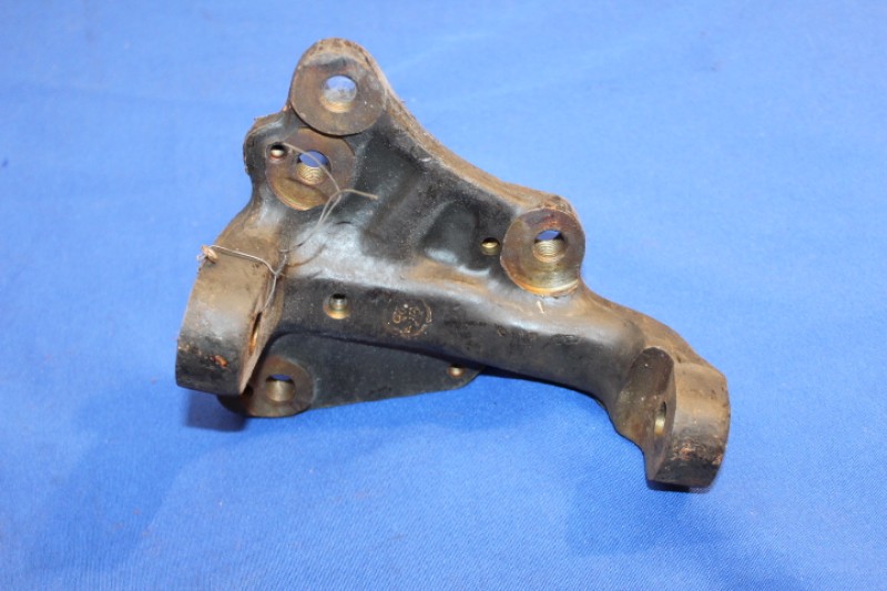 Steering Knuckle Commodore A/B, Rekord C, left