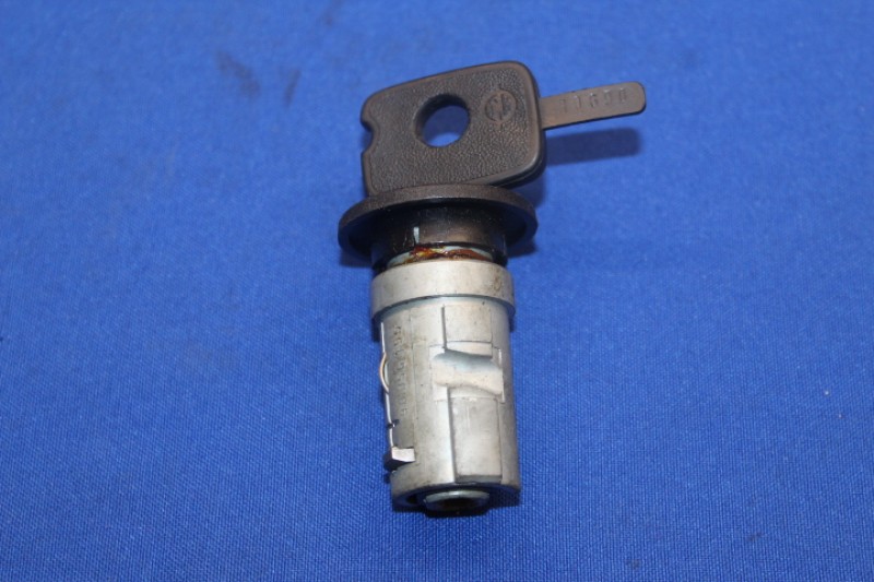 Ignition lock Rekord E, Commodore C, Closure Y 1-1000, tilting steering column