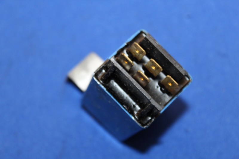 Slow-Acting Relay Commodore B + Rekord D