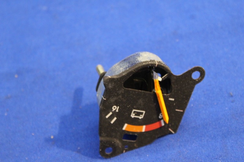 Voltmeter Manta B