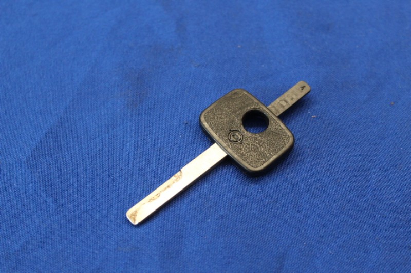 Schlüsselrohling Rekord E, Commodore C H1-1000